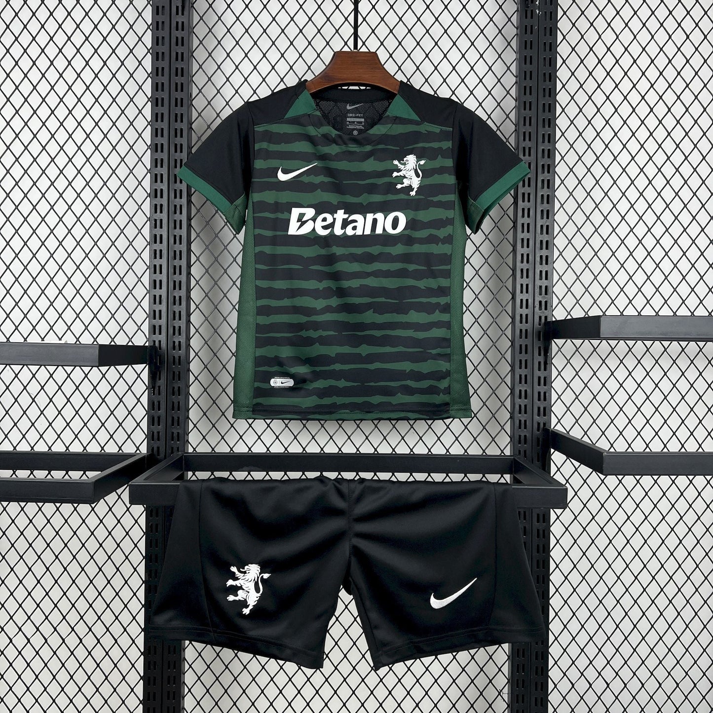 Maillot Sporting CP 2026 Version Fans (ENFANTS) + Shorts — Maillot de football