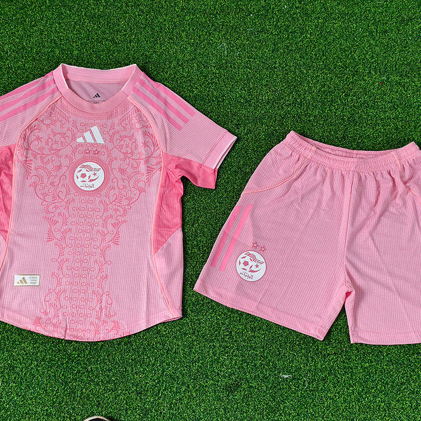 Maillot Algérie Concept Rose SPÉCIAL 2025/2026 + SHORTS (ENFANTS) — Maillot de football
