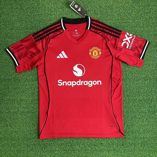 Maillot Manchester United Fans Version 2025/2026 — Maillot de football