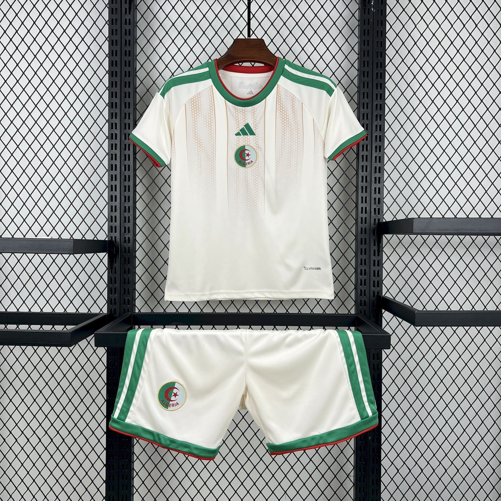 Maillot et Short Enfants Algérie COUPE DU MONDE 2026/2027 NOUVEAU ! — Maillot de football