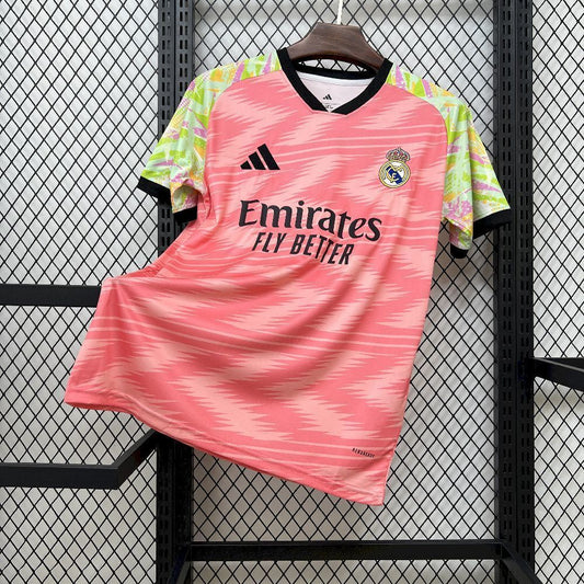 Maillot Real Madrid Fans PRE-MATCH Rose 2025/2026 — Maillot de football