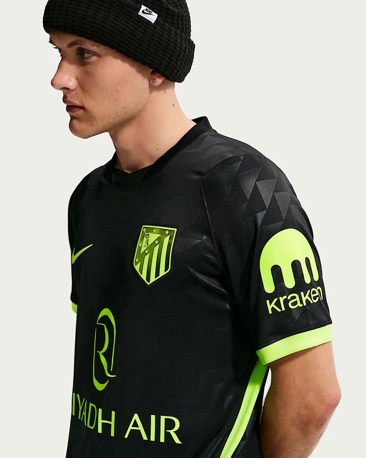 atletico-madrid-away-2025-26-detail.webp