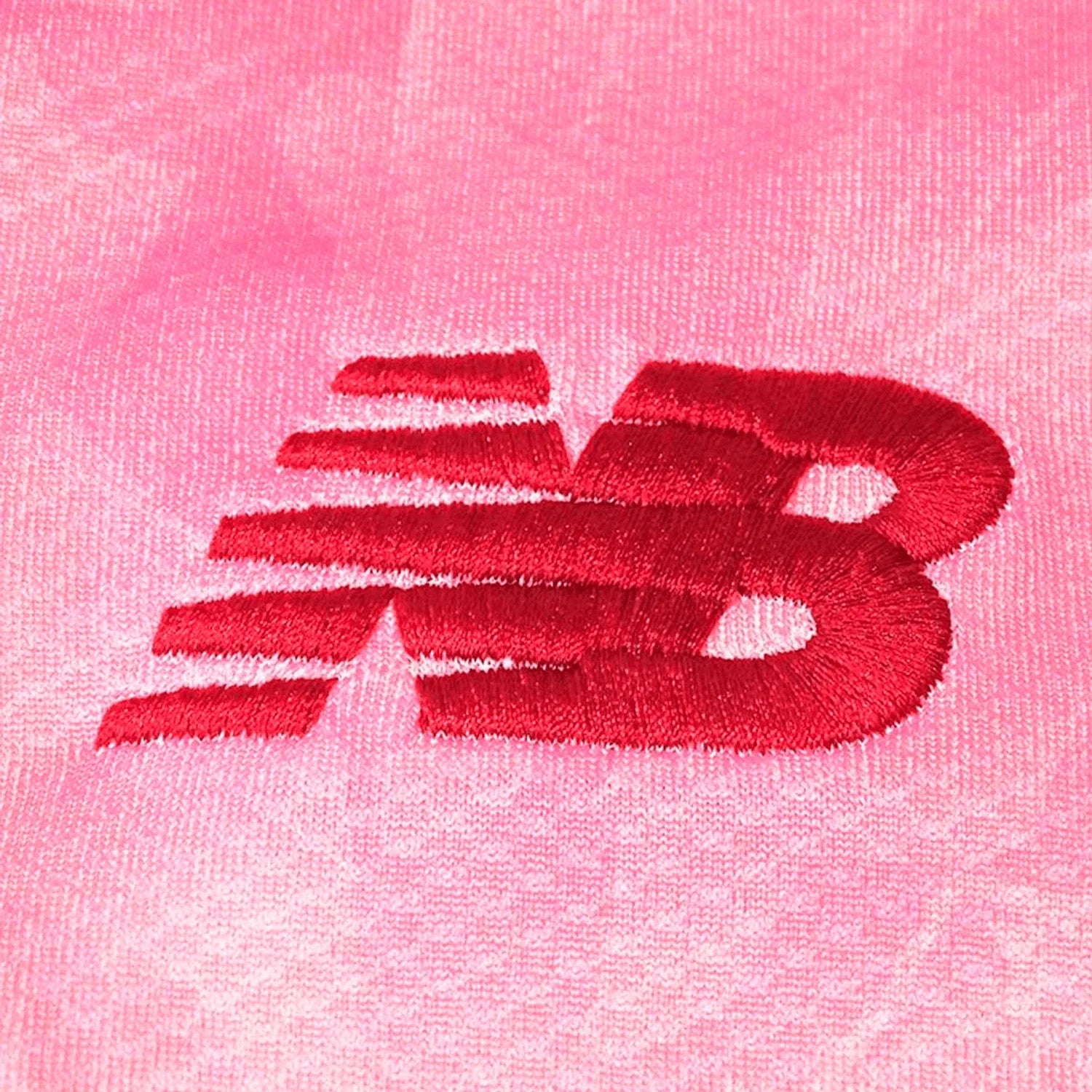 bayer-leverkusen-away-2025-26-side.webp
