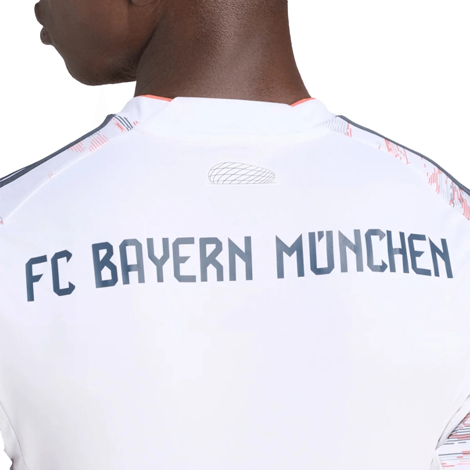 bayern-munich-away-2025-26-side.webp
