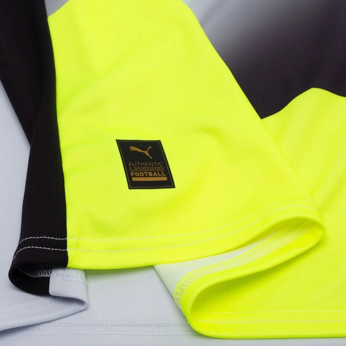 borussia-dortmund-away-2025-26-alt.webp