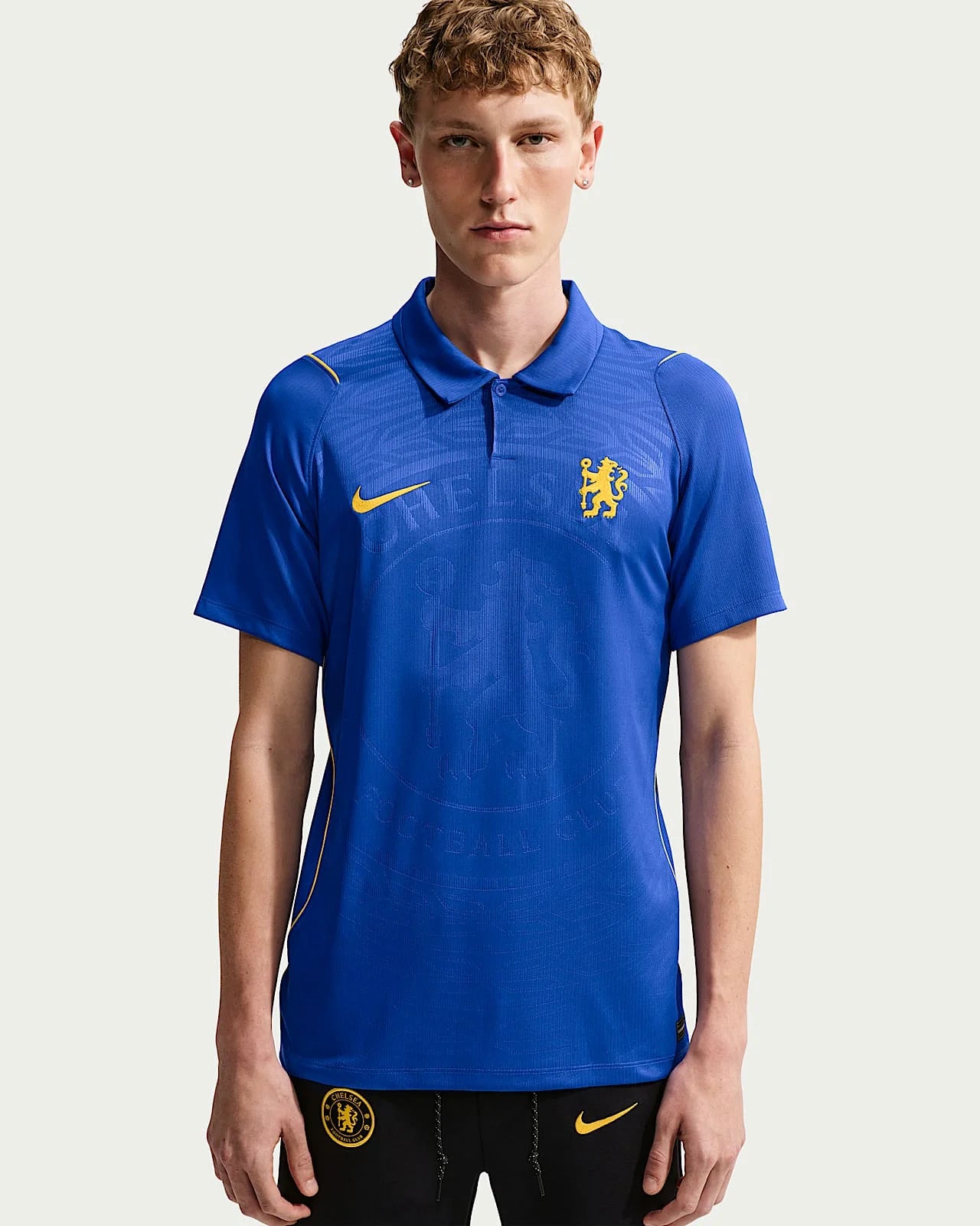 chelsea-home-2025-26-detail.webp