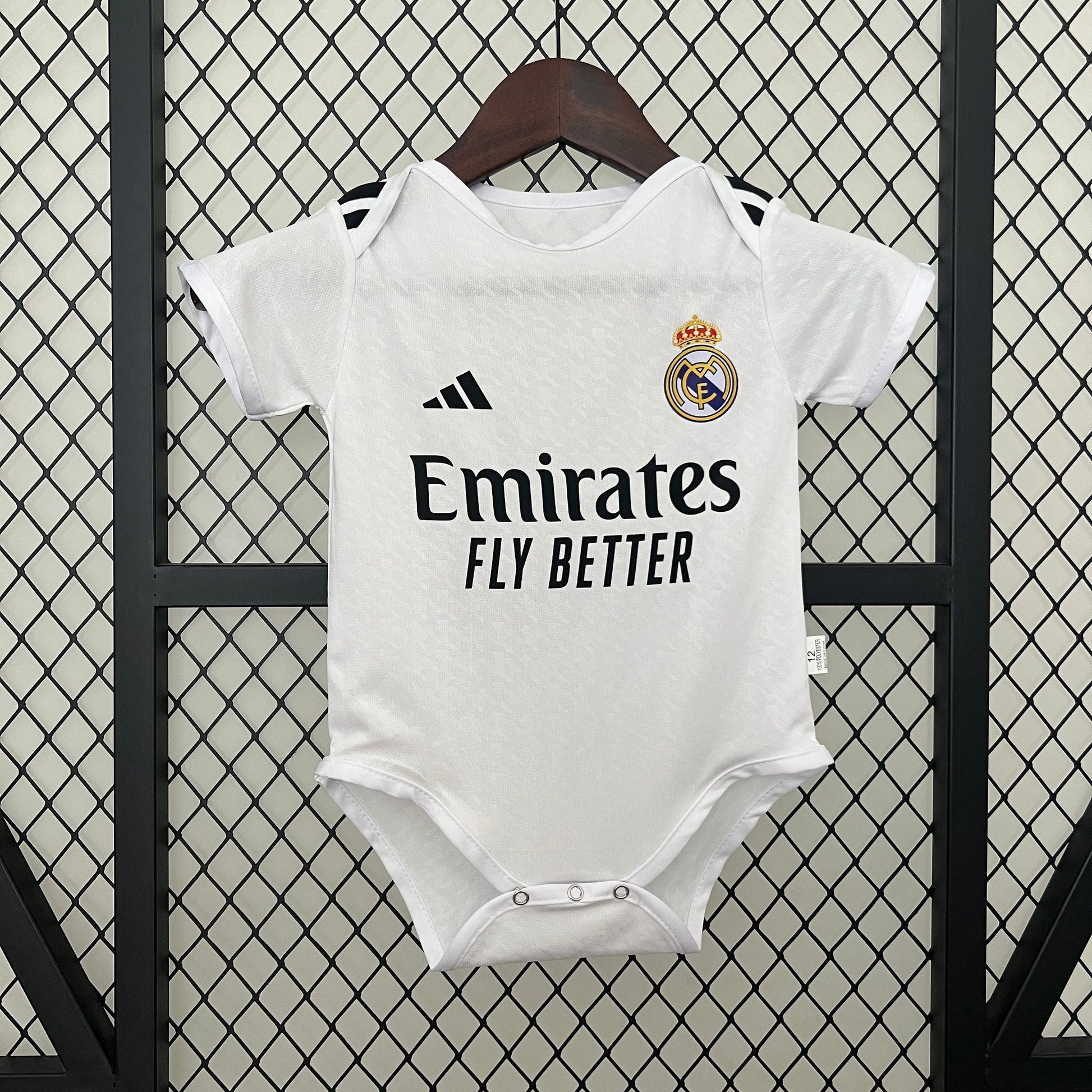 Maillot Réal Madrid pour bébé 2025 — Maillot de football
