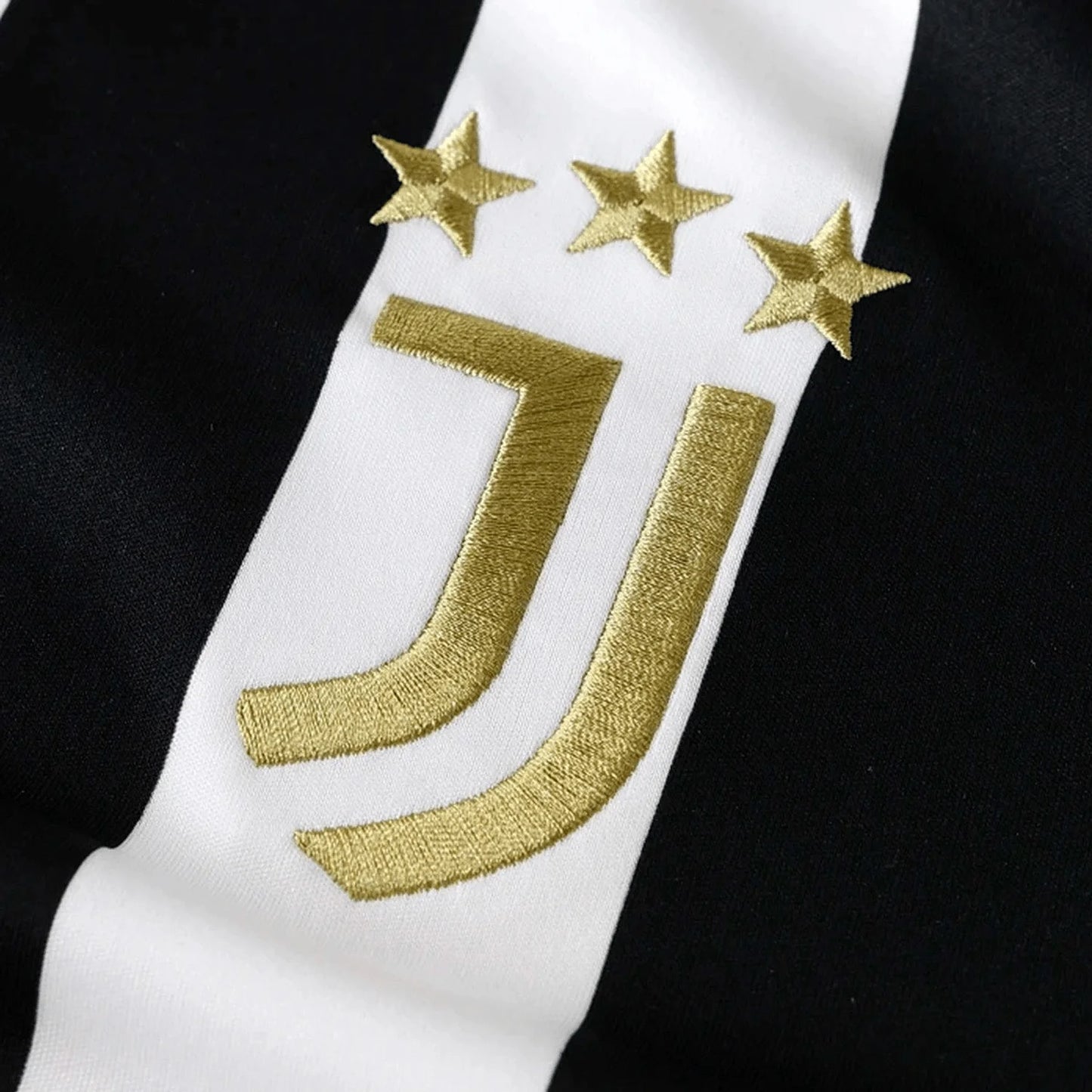juventus-home-2025-26-alt.webp