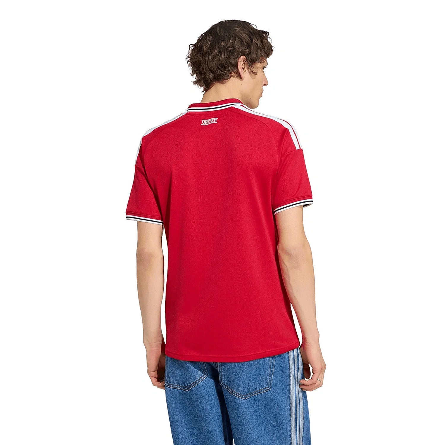 manchester-united-home-2025-26-back.webp