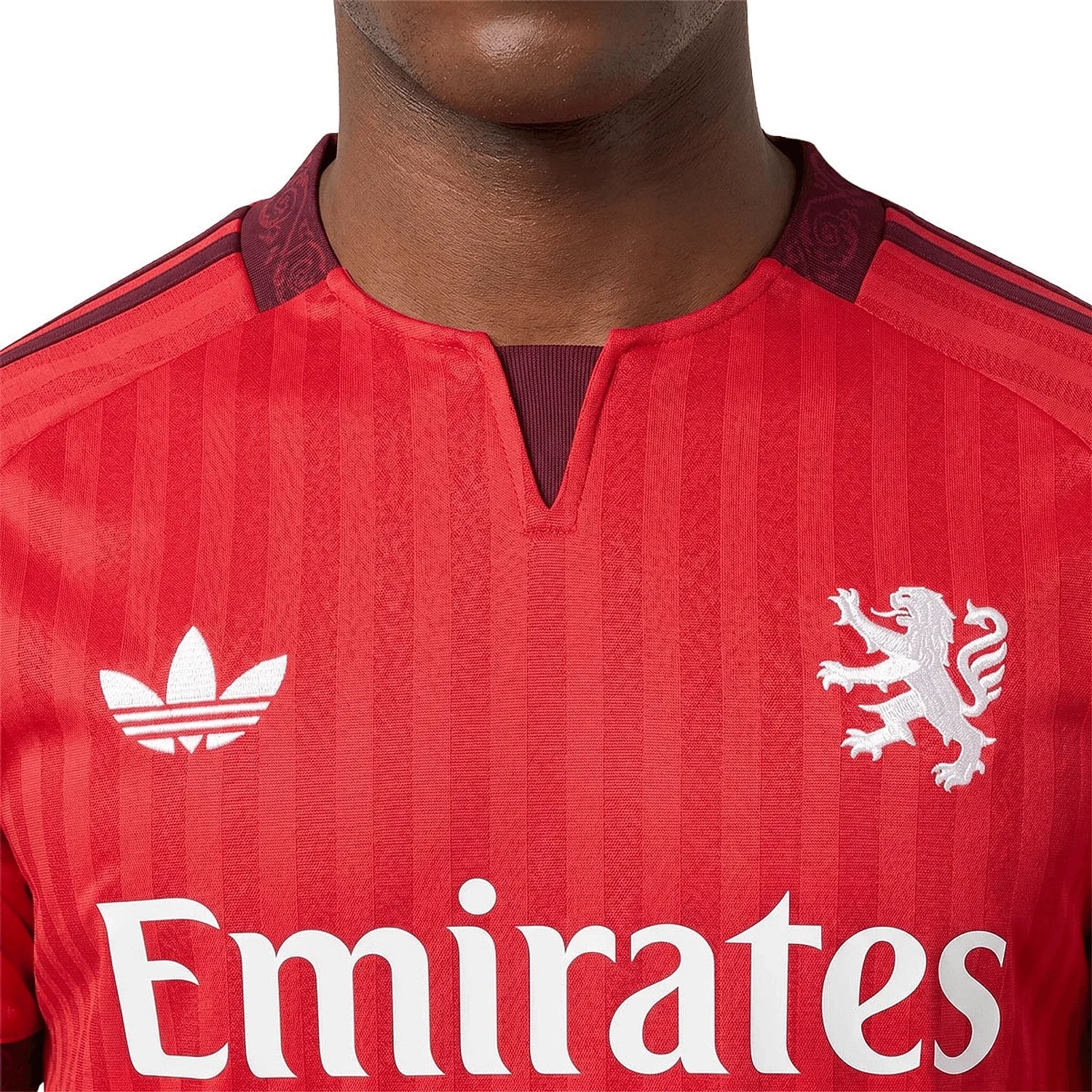 olympique-lyonnais-away-2025-26-img-8.webp