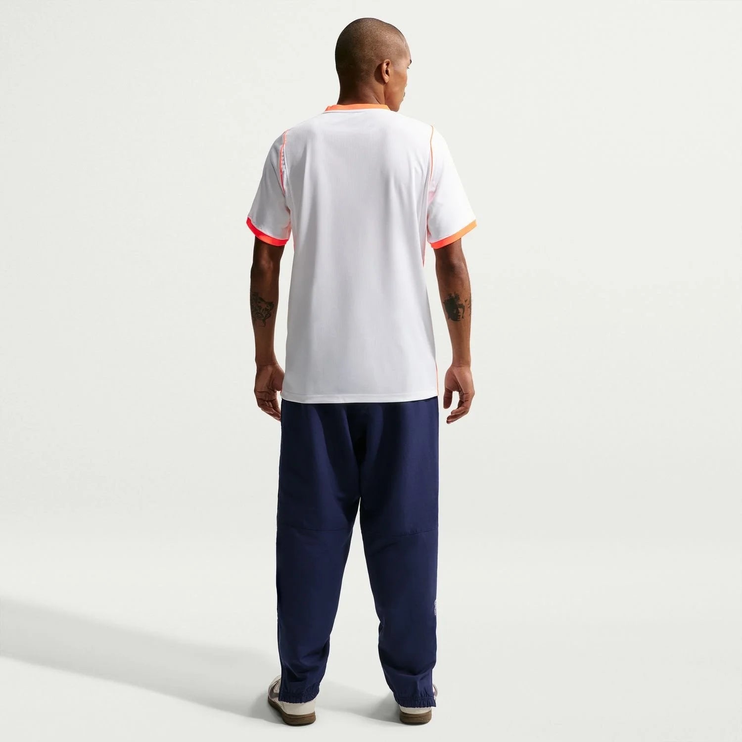 pays-bas-away-2025-26-side.webp
