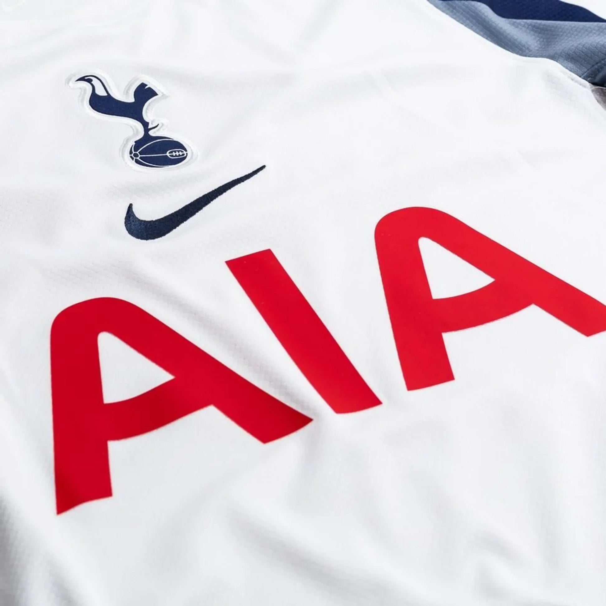 tottenham-hotspur-home-2025-26-side.webp
