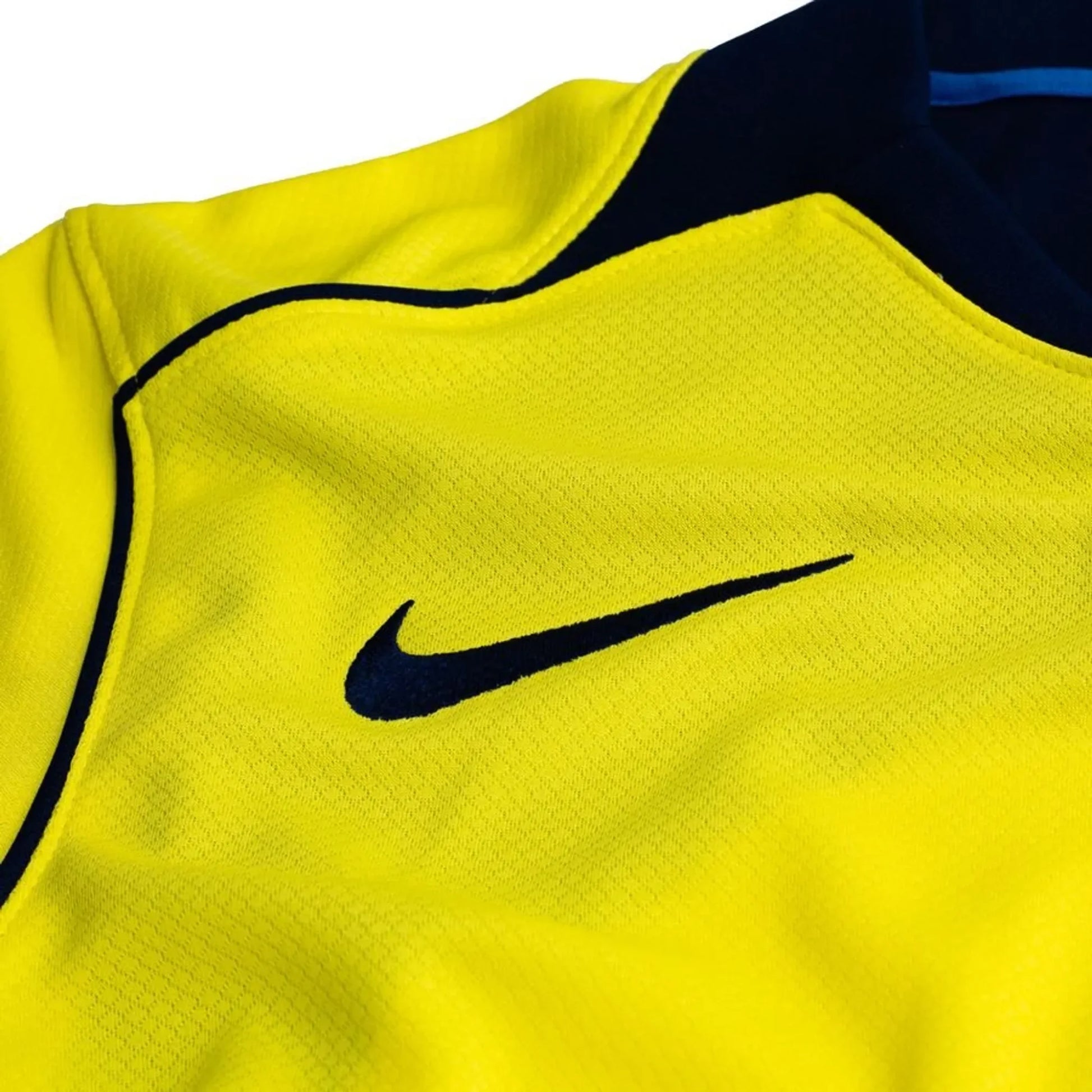 tottenham-hotspur-third-2025-26-side.webp